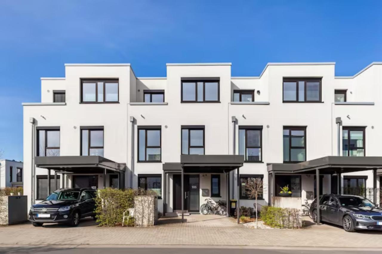 Privat Zimmer Richtung Messe Хановер Екстериор снимка